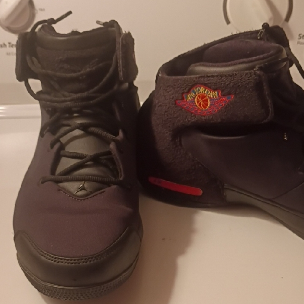 Jordan Black and Red Athletic Shoes Size 9.5